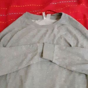Grey Sweatshirt